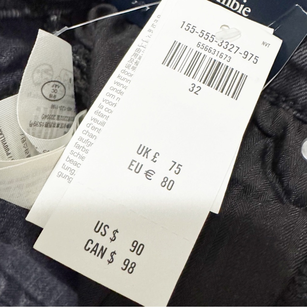 Abercrombie & Fitch The Baggy Low Rise Curve Love Black Jeans NWT Size 32 - Picture 6 of 11